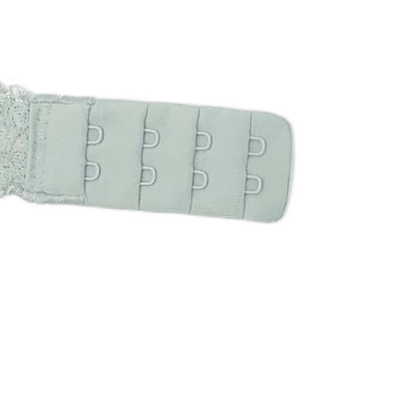 ⚡️NWT Victoria’s Secret Dream Angels Lace Plunge Bra 34B - Picture 9 of 10